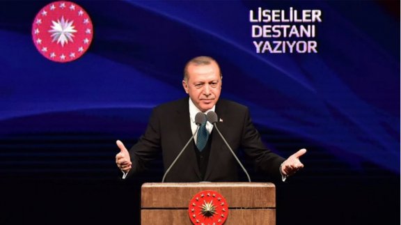 Cumhurbaşkanımız Sayın Recep Tayyip Erdoğan ve Bakanımız Sayın İsmet Yılmaz, Liseliler Destanı Yazıyor yarışmasının ödül törenine katıldı